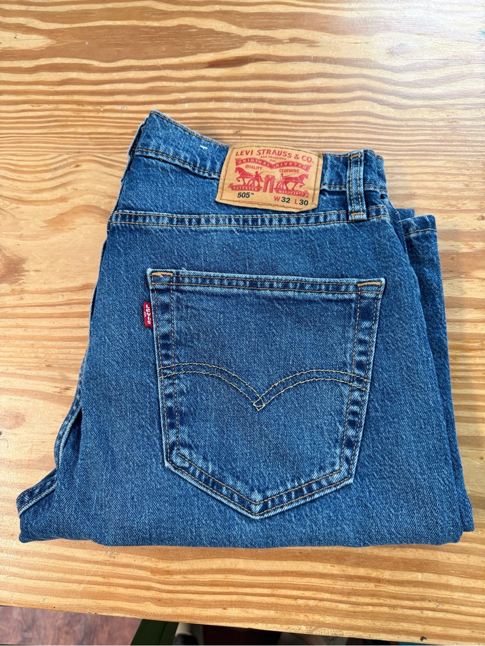 Levi's 505 Men's Blue Straight-Leg Jeans - stretch - NWT